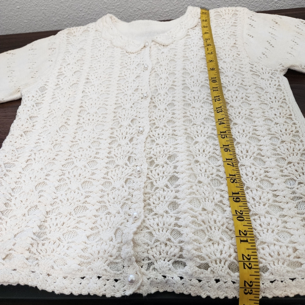 Elegant Cream Crochet Scalloped Collar Pearl Beaded Short Sleeve Cardigan - Picture 8 of 10